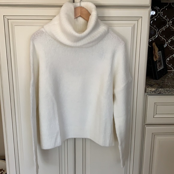 Open Back Ivory Turtleneck Sweater - Picture 3 of 8